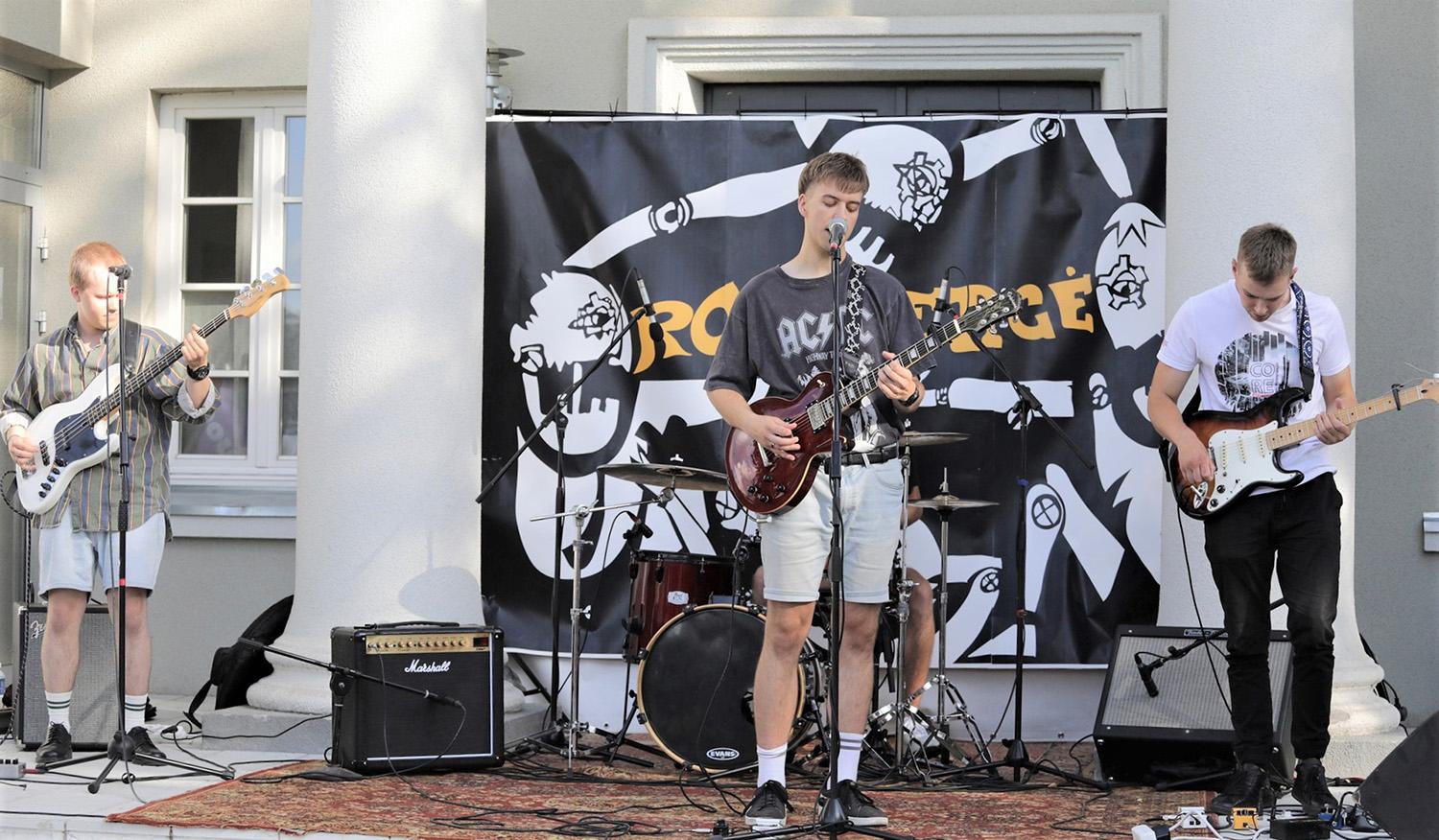 Muziejuje atidaryta išskirtinė paroda / Dainiaus Vyto nuotr. Scenoje koncertavo muzikantai.