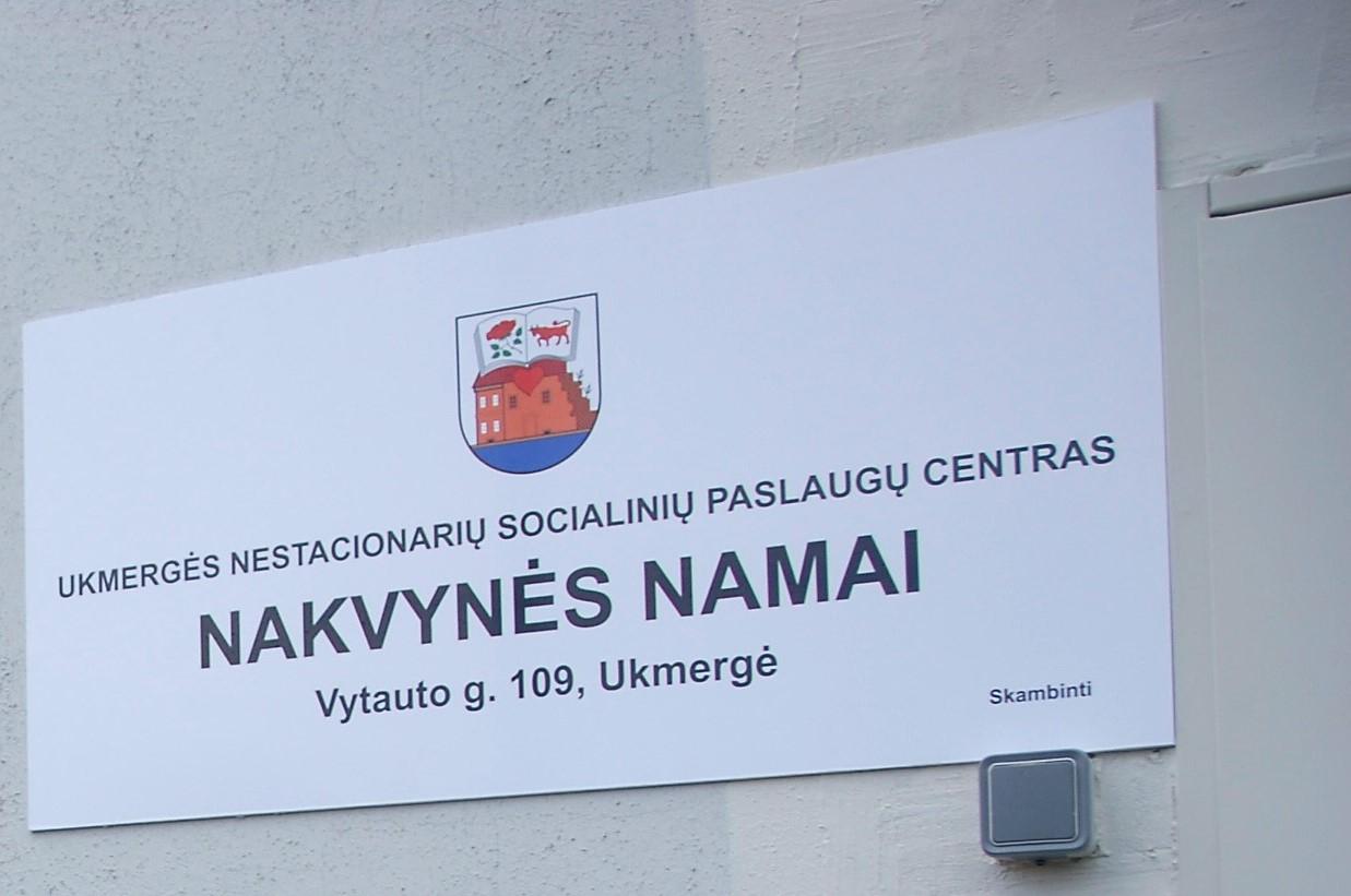Nakvynės namuose – smurtas /
