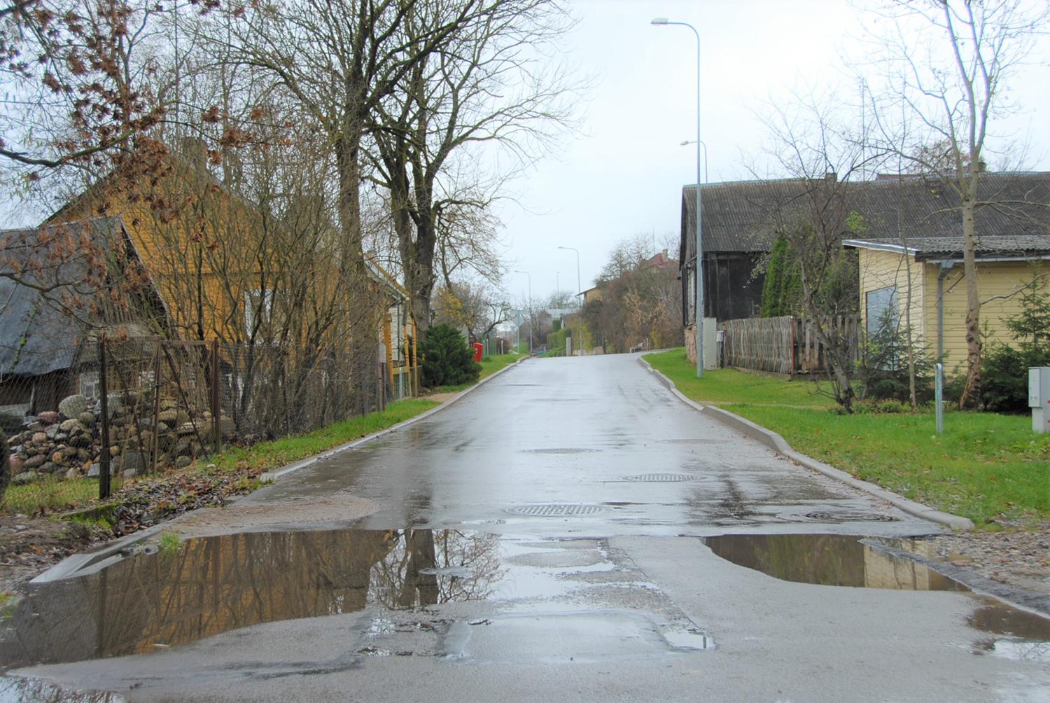 Nauja asfalto danga gundo pažeidėjus / Kai asfaltas lygus