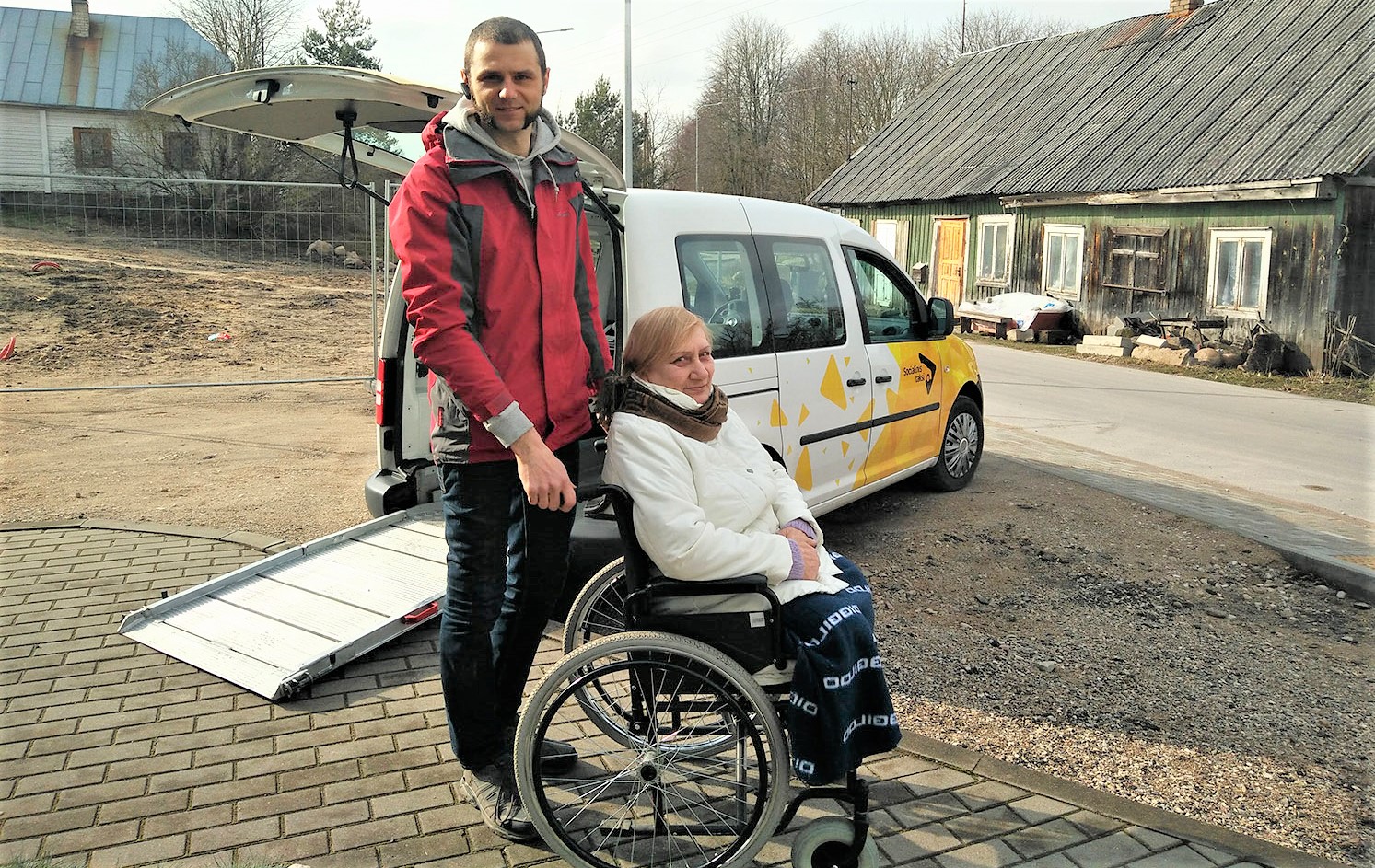 kurios neužpildo kiti paslaugos teikėjai.