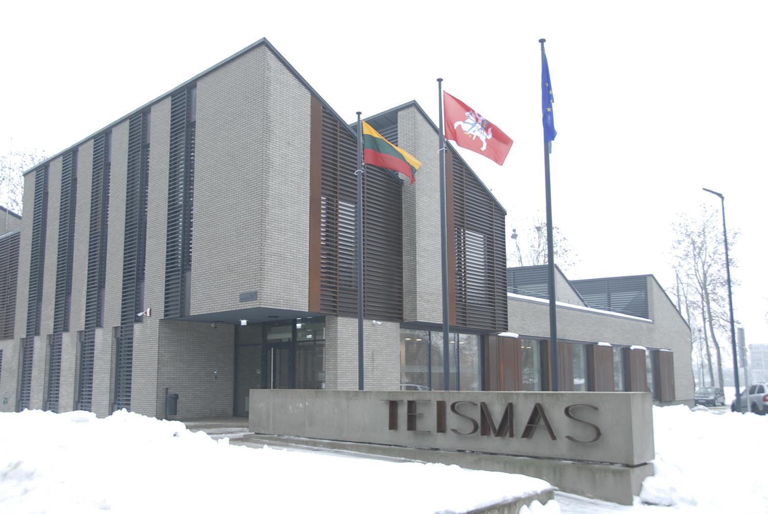 Nauji teismo rūmai pagaliau atidaryti – statybos vėlavo beveik penkerius metus / Gedimino Nemunaičio nuotr. Ukmergės teismo rūmuose jau verda darbas.