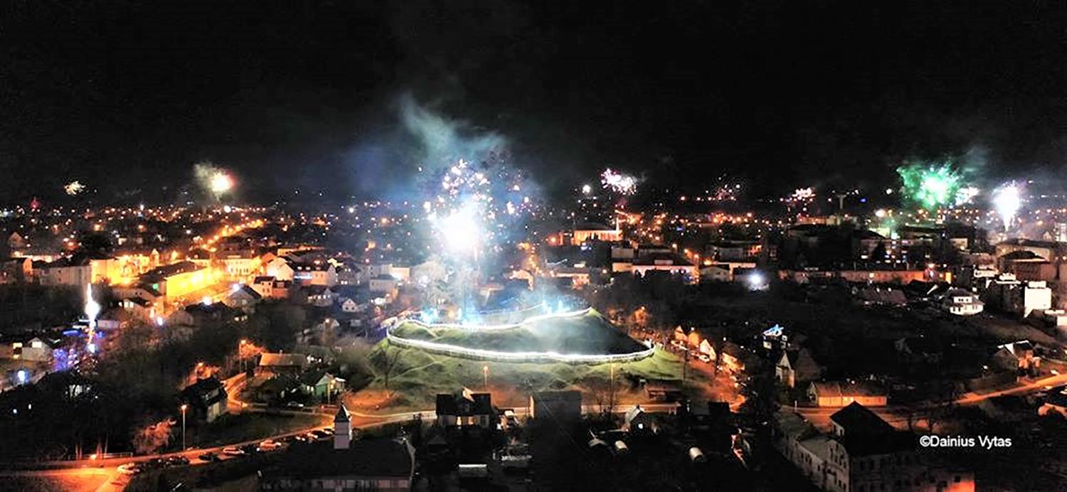 Naujieji metai: ir darbuose