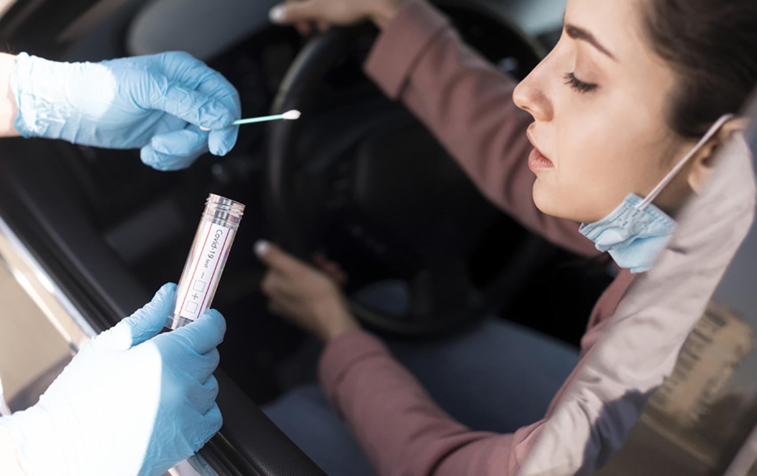 Nemokamai dėl koronaviruso tiriami riziką užsikrėsti turėję asmenys / NVSC nuotr. Pastaruoju metu Lietuvą kaustant koronaviruso (COVID-19) pandemijai