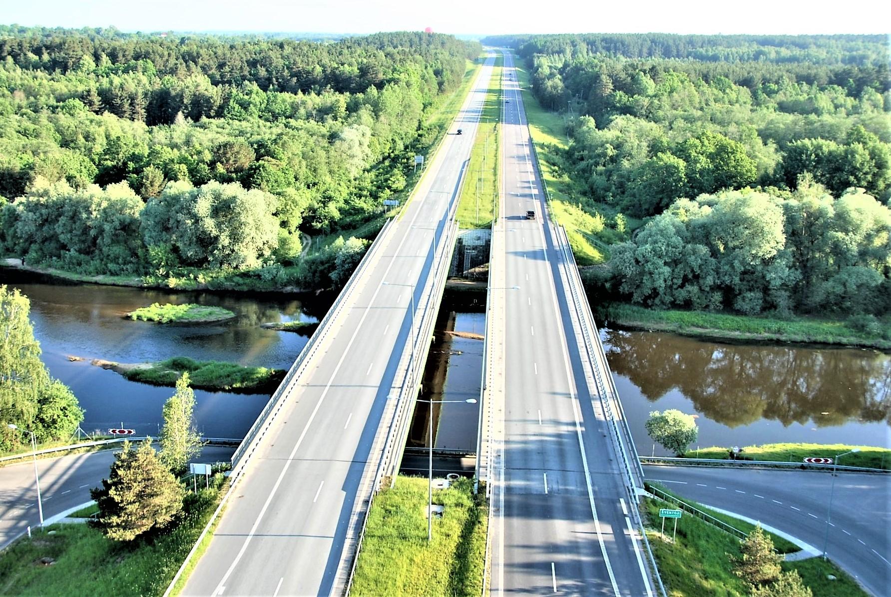 Nuo balandžio – didesniu greičiu /
