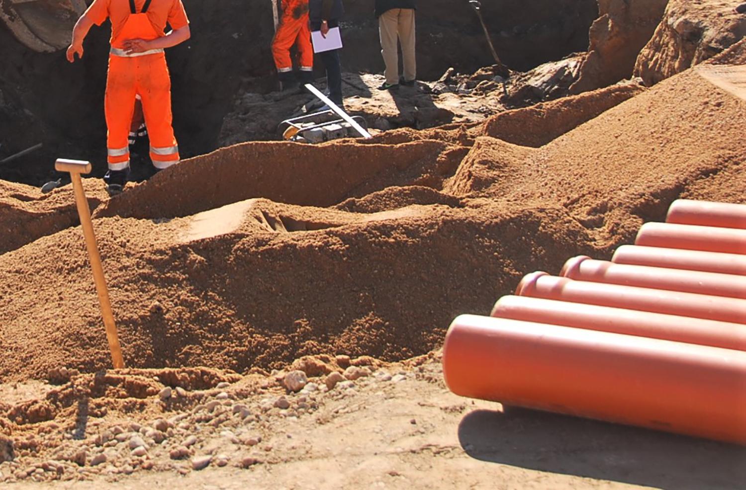 Nuotekų surinkimo tinklus gyventojams ties nemokamai / Taupydami ir vengdami papildomų išlaidų ne visi nori jungtis prie nuotekų tinklų.