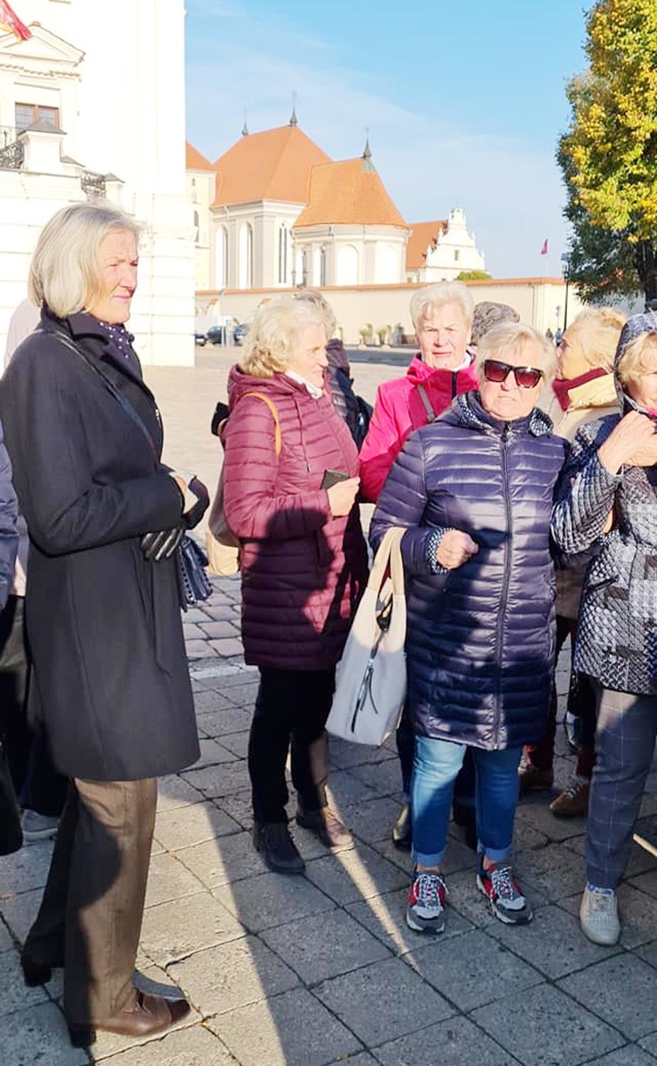 Paminėjo pagyvenusių žmonių dieną / Ukmergiškiai aplankė Kauno ir Birštono įžymybes.