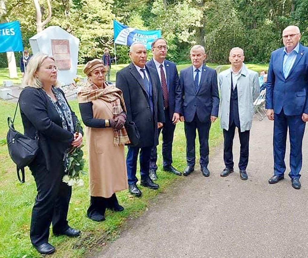 Paminėtas Ukmergės žydų bendruomenės sunaikinimo 80-metis / Į atminimo renginį susirinko gausus būrys svečių.