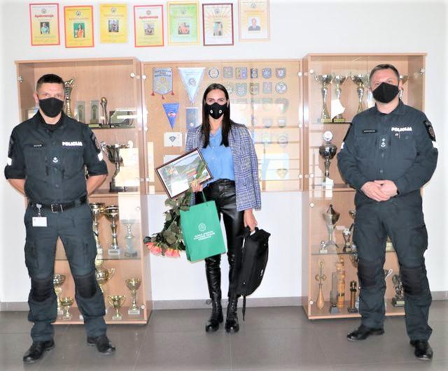 Pareigūnai išlydėjo kolegę /