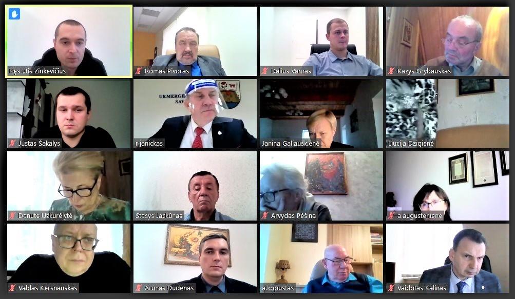 Paskutiniame posėdyje – nesutarimai dėl mero patarėjos /