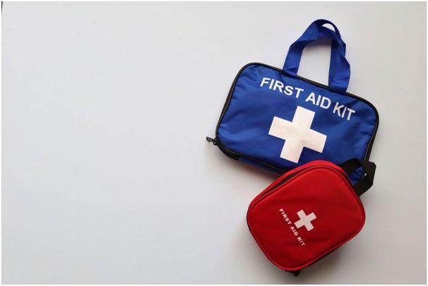 Pilni pirmosios pagalbos rinkiniai