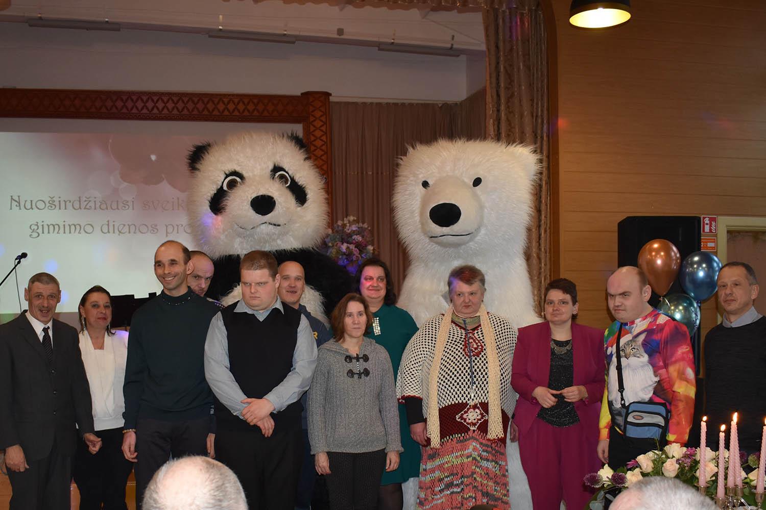 Po dvejų metų pertraukos – jubiliatų šventė / Vidos Olšauskienės nuotr. Jubiliatų šventėje.