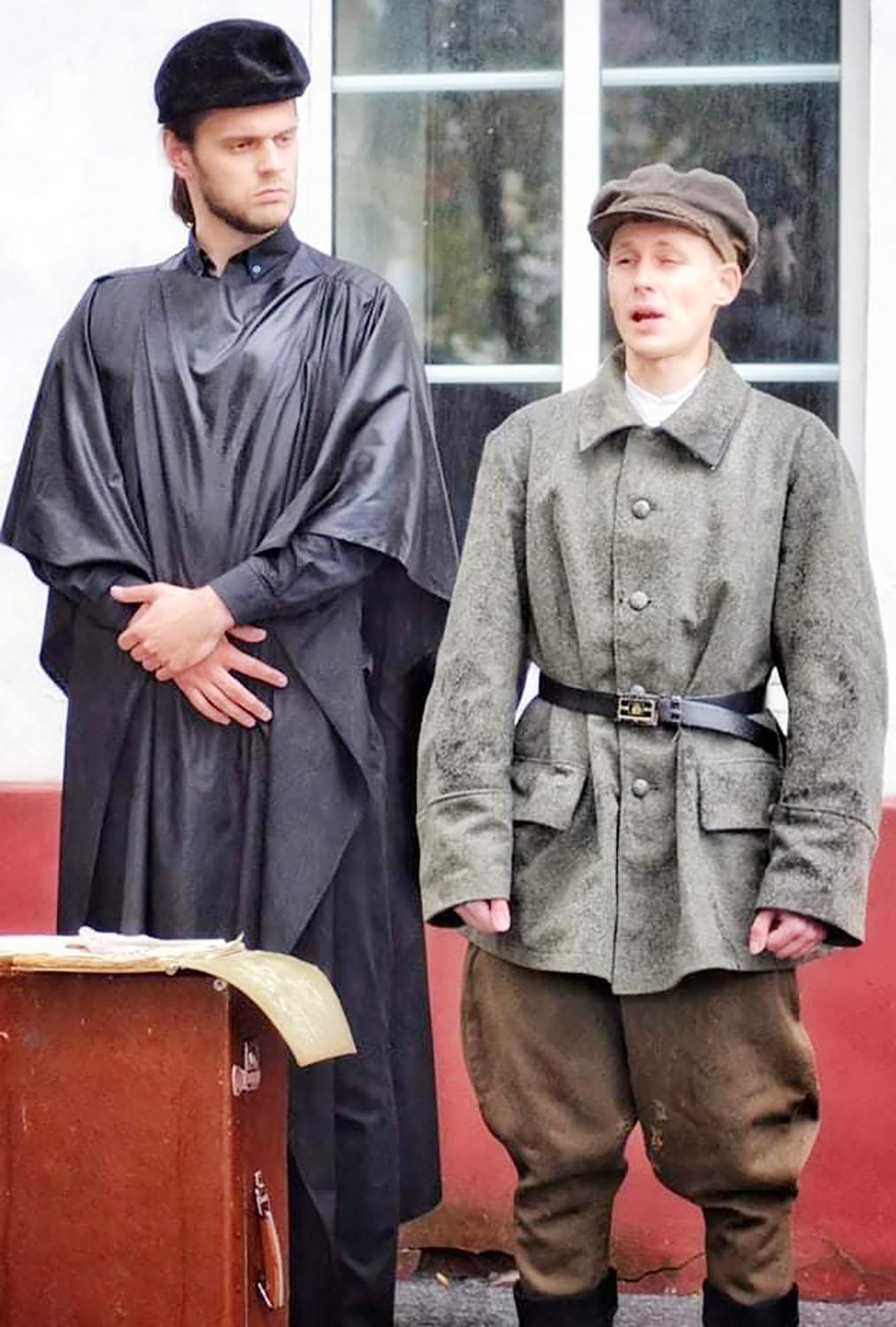 Po miesto praeitį – teatralizuota ekskursija / Teismo scena.Raimondos Balandienės irArno Grotuzo nuotr.