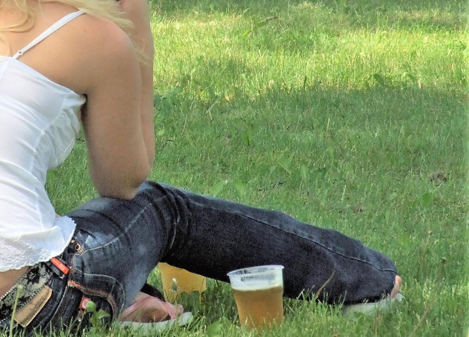 Prekyba alkoholiu viešose vietose bus laisvesnė? / Siūloma muzikos festivaliuose leisti prekiauti silpnais alkoholiniais gėrimais.  Gedimino Nemunaičio nuotr.