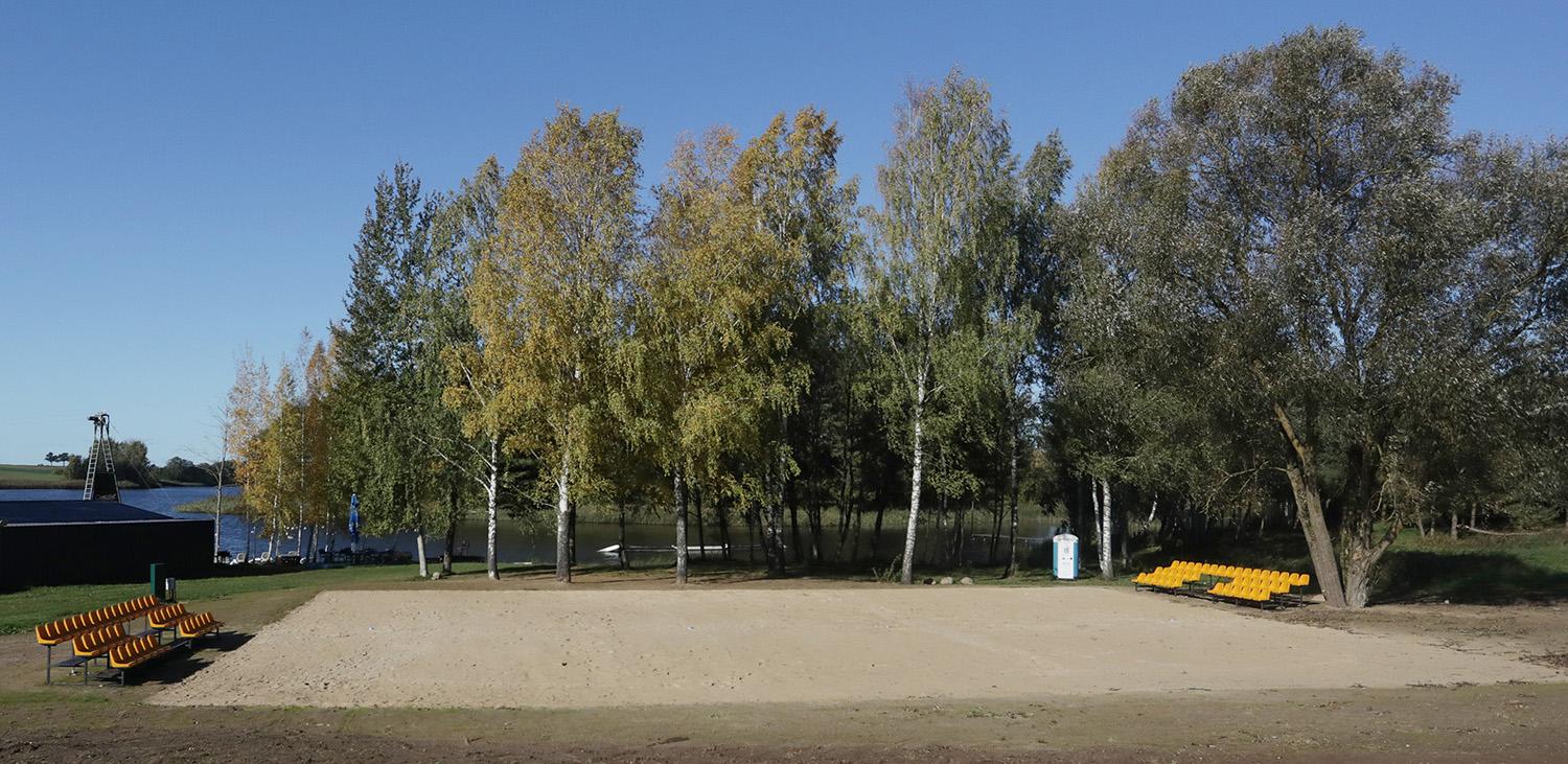 Prie Mūšios tvenkinio – nauja traukos vieta / Dainiaus Vyto nuotr. Mūšios pakrantėje įrengta nauja aktyvaus laisvalaikio erdvė.