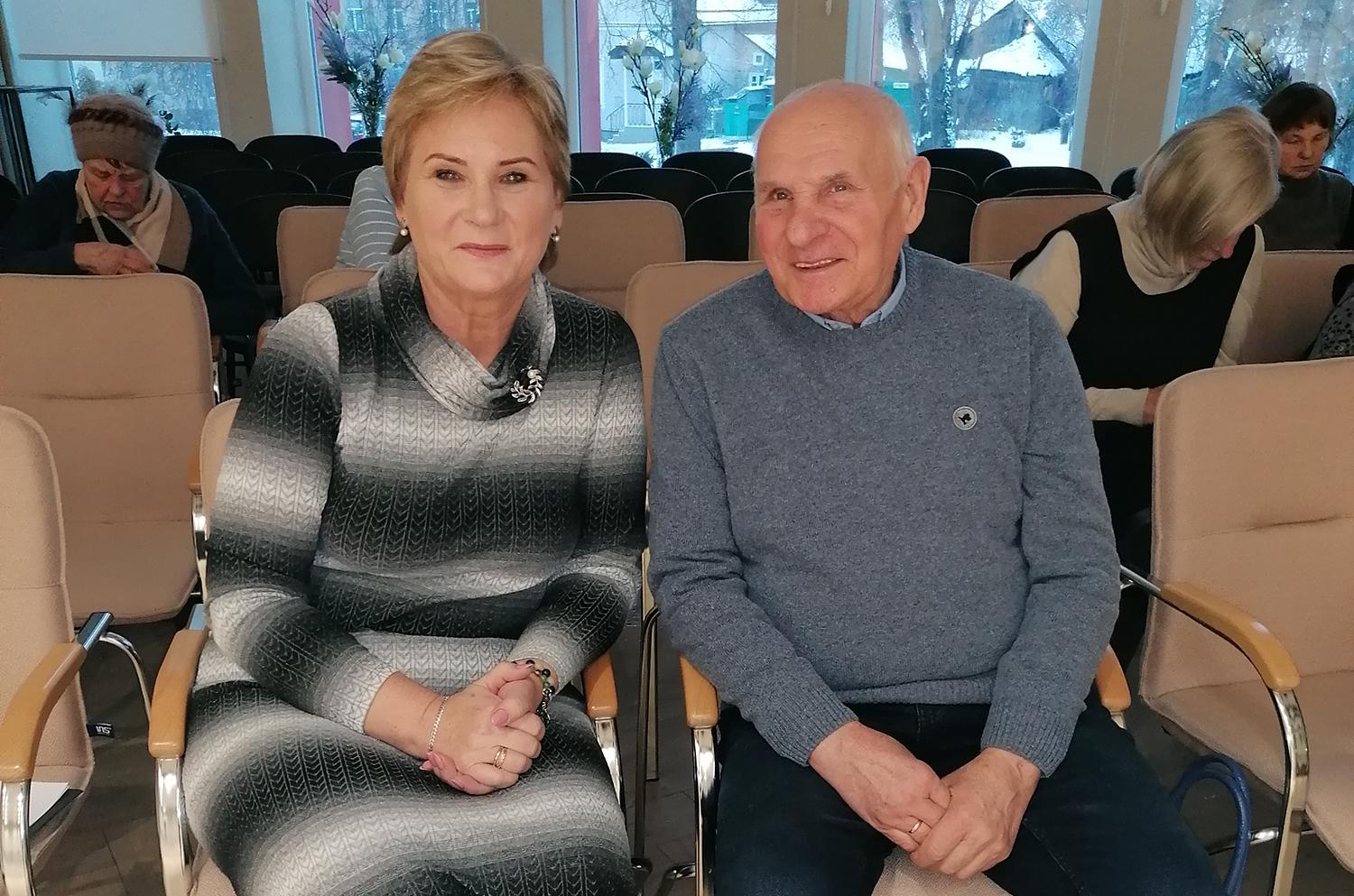 Pristatyta prisiminimų apie tremtį knyga / Aldona Kalesnikienė ir knygos autorius Antanas Pusvaškis.