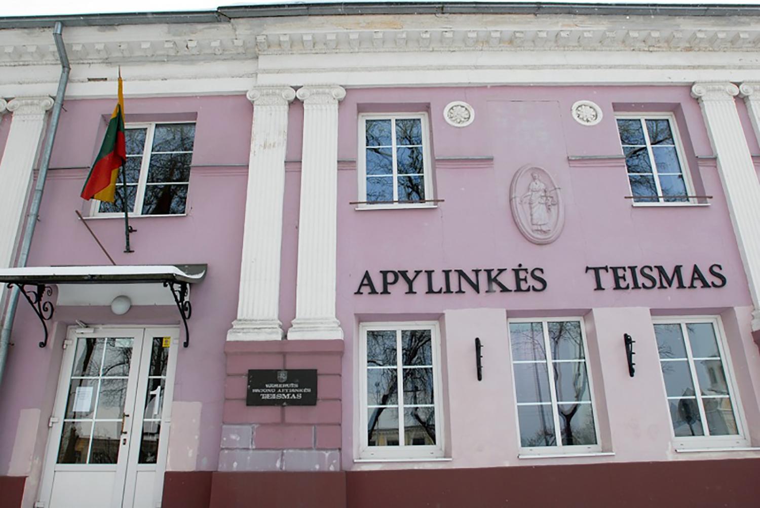 Ragina atidžiai planuoti teismo posėdžius /