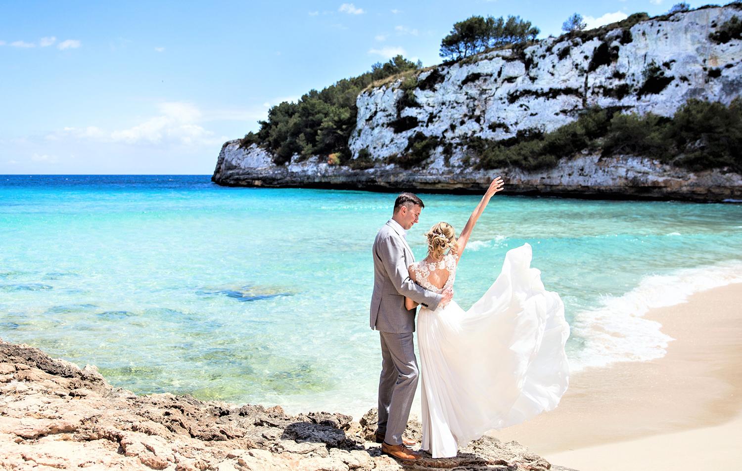 Santuokos vis dažniau registruojamos užsienyje / Lietuvių santuokos – ne tik gimtinėje.