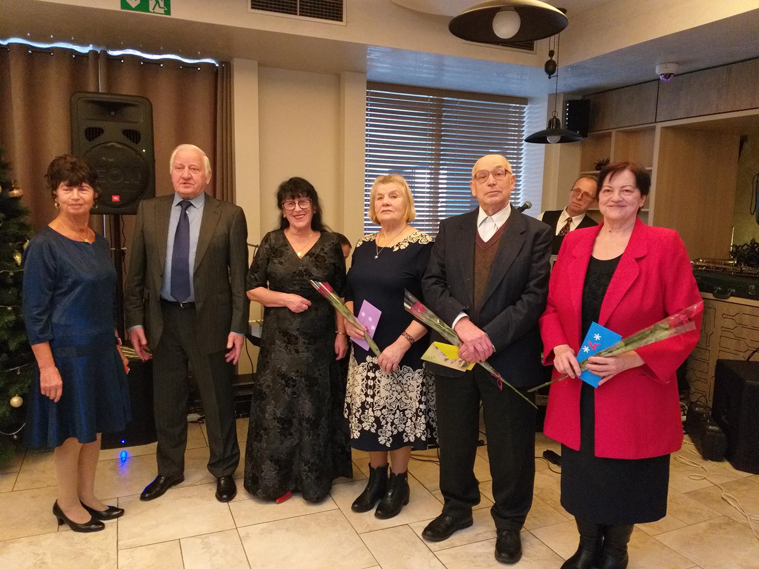 Senuosius metus palydėjo bendraminčių būryje / Viktoro Petrunino nuotr. Šventės dalyviai.