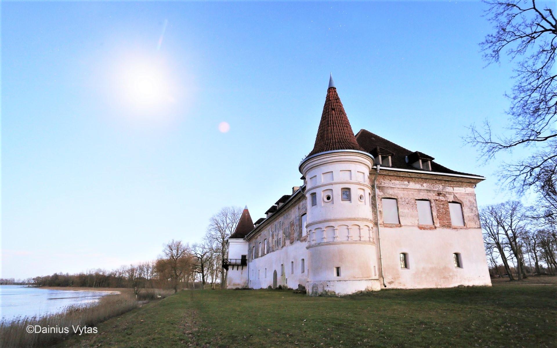 Siesikų dvarą nutarė restauruoti /