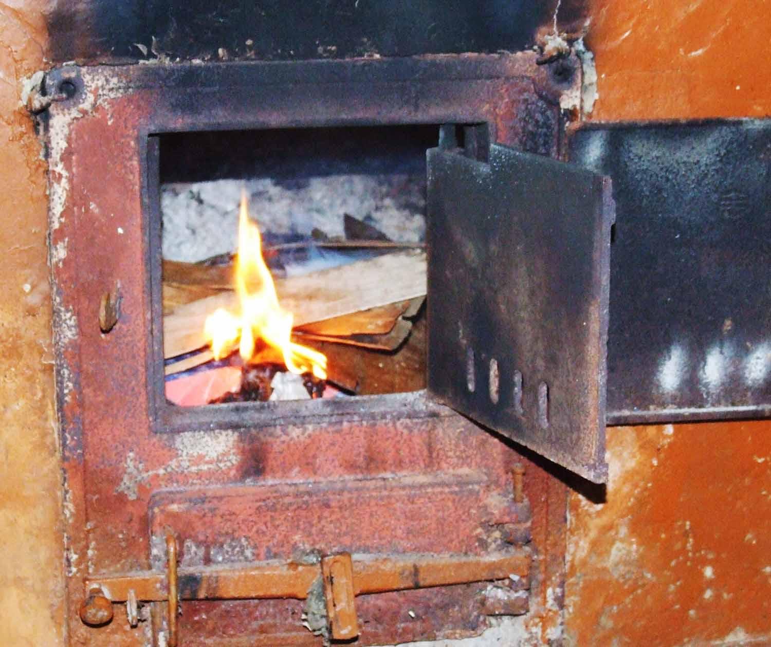 Šildymo įrenginius ragina eksploatuoti saugiai / Primena