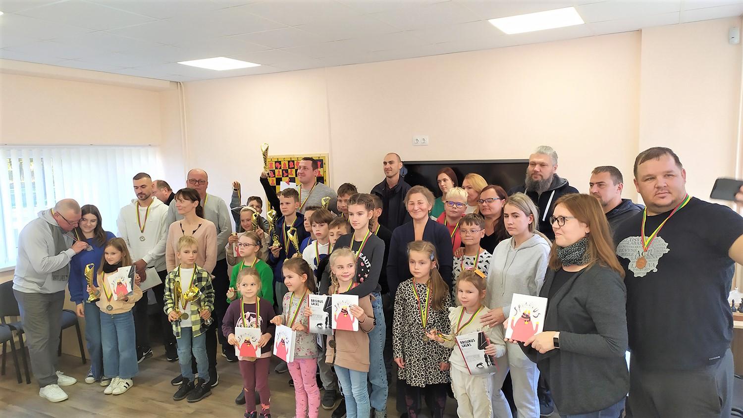 „Šilo“ progimnazijoje vyko respublikinis šaškių „Šeimų turnyras“. /