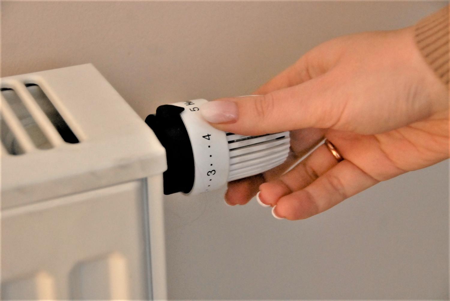 „Šiluma bendroms reikmėms“ – ne visiems / Neaiškumai dėl mokesčio už šilumą.  Gedimino Nemunaičio nuotr.