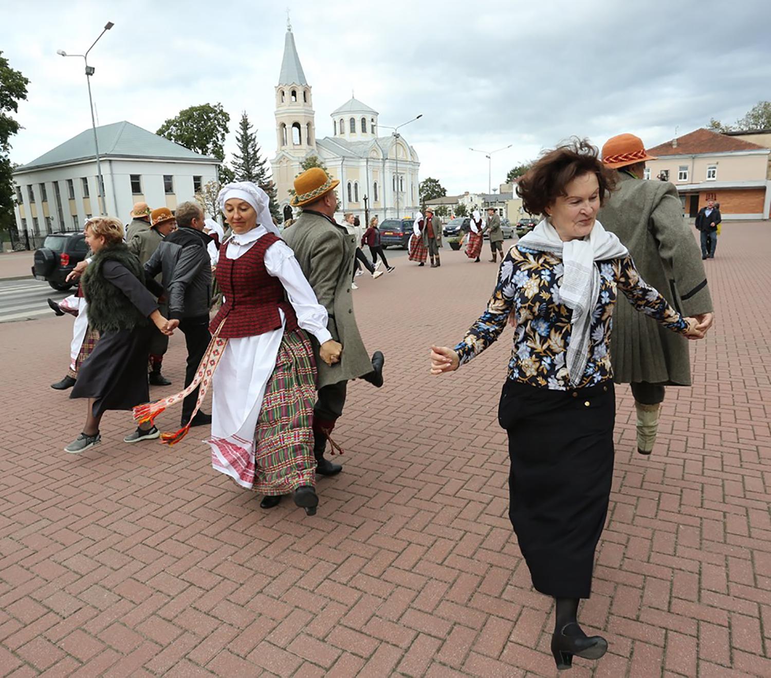 Šoko su visa Lietuva /