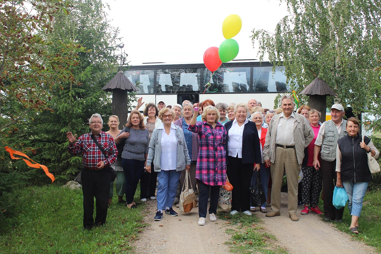 Sporto šventėje prisiminėm vaikystę / Pakeliui į šventę.
