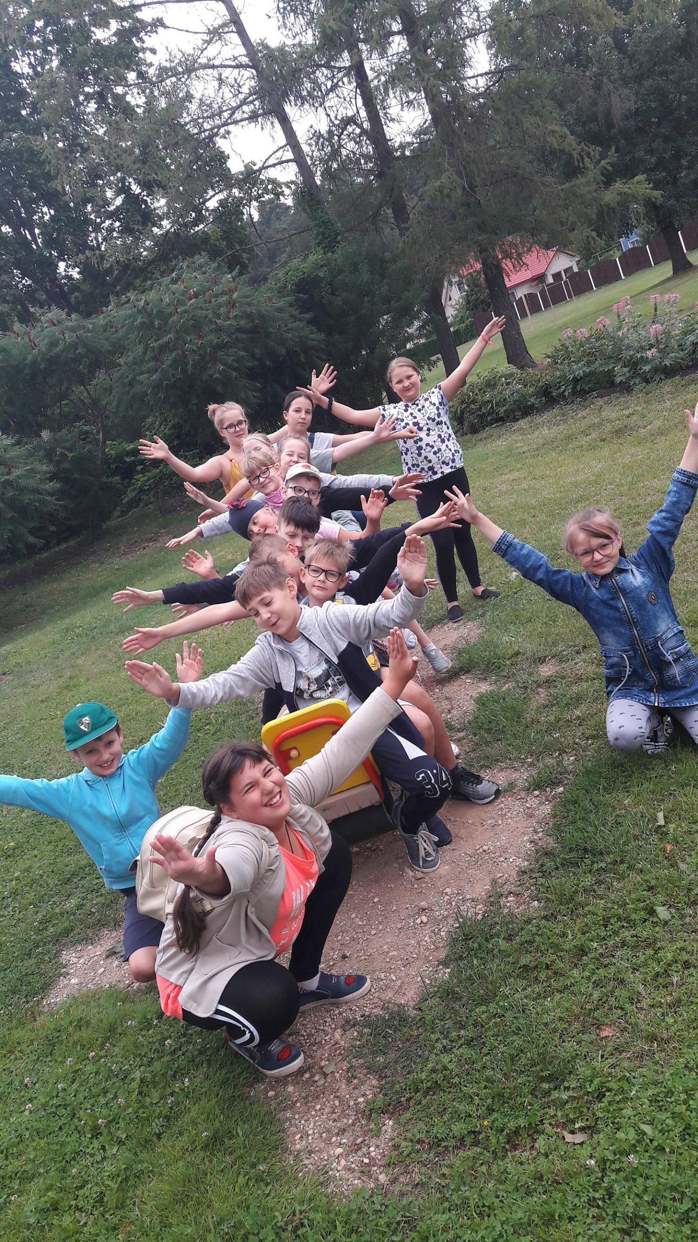 Stovykloje – įvairiausios veiklos / Vaikai turiningai ir saugiai praleido dalį vasaros atostogų.