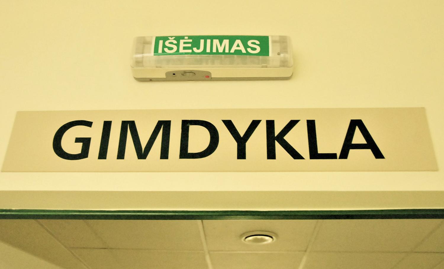 Su besilaukiančiomis moterimis – daugiau bendravimo telefonu /