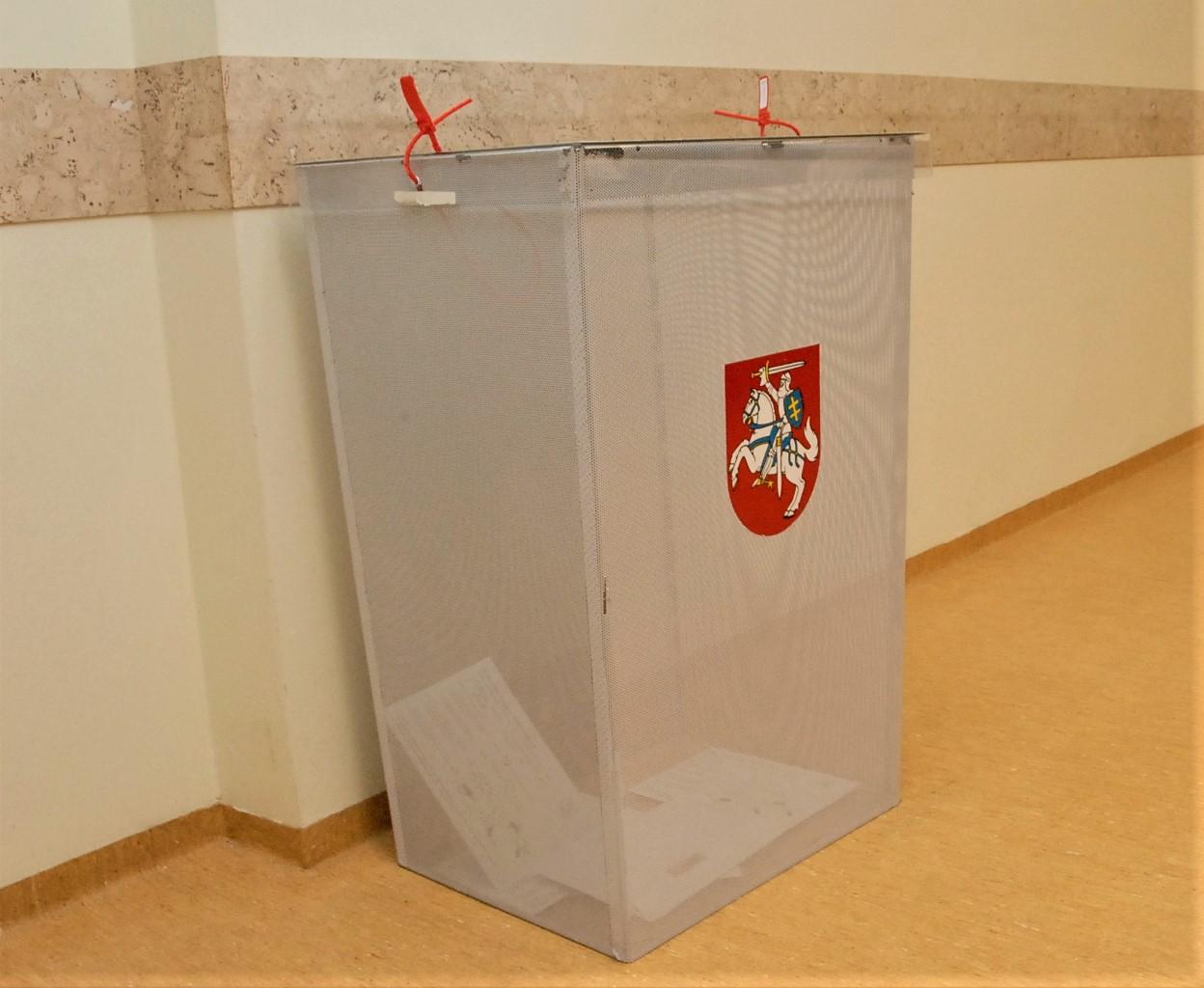 Tarp užsikrėtusiųjų – rinkimų komisijos nariai /