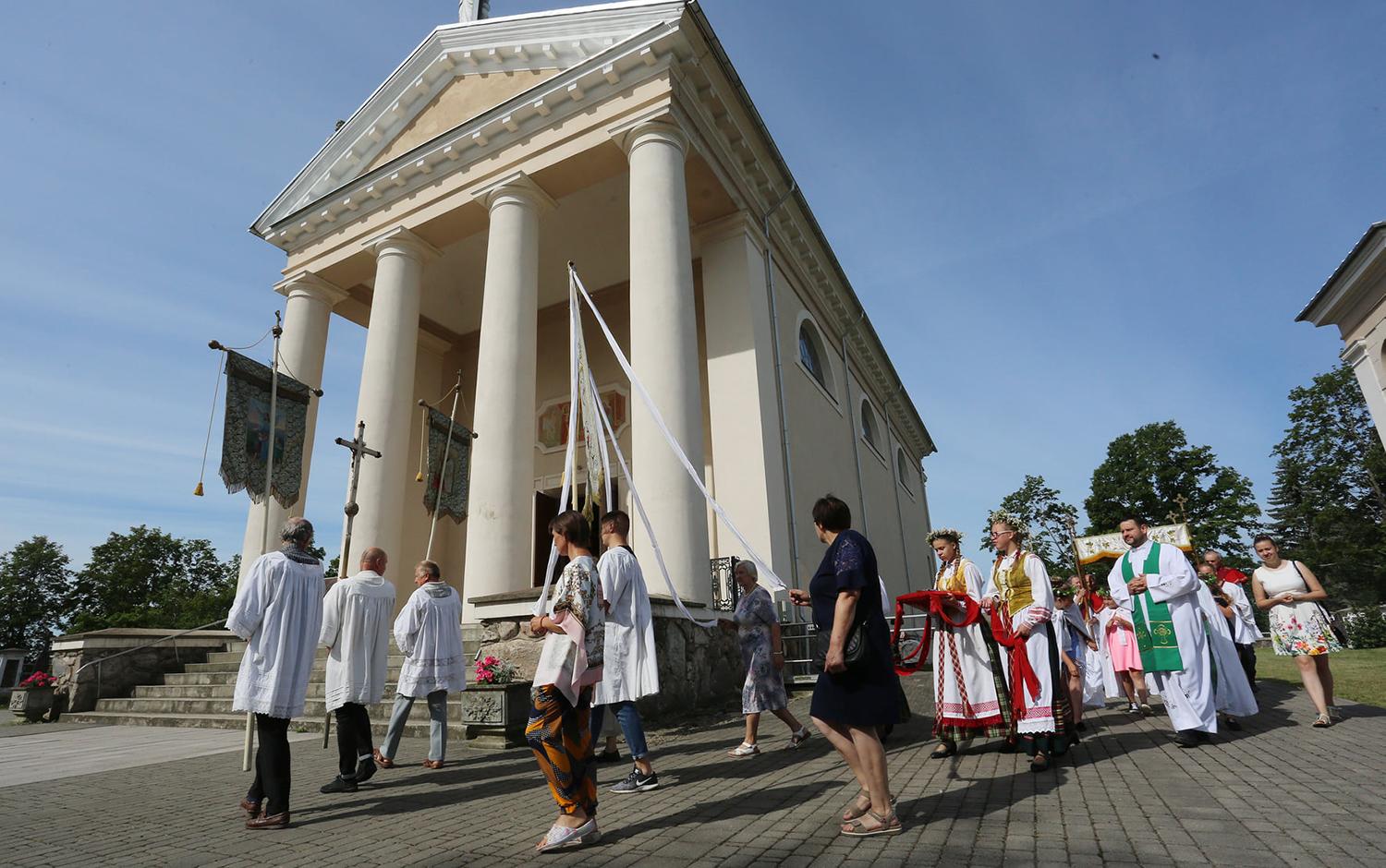 Taujėnai minėjo jubiliejų / Taujėnų miestelio jubiliejaus šventės akimirkos.