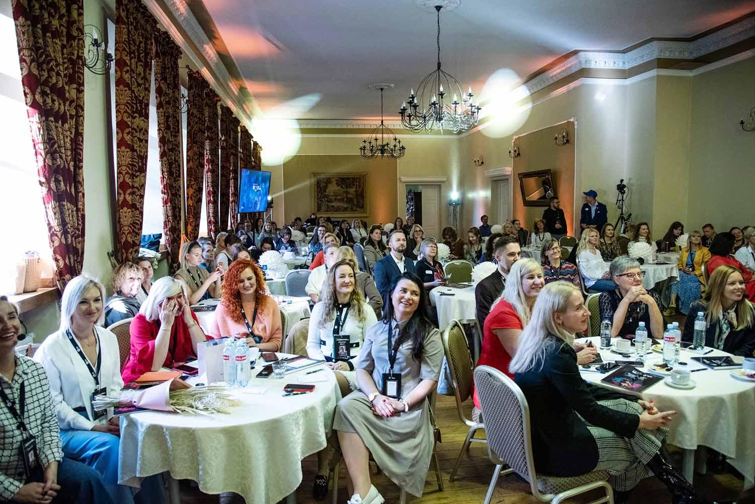 Taujėnuose rinkosi kuriančios moterys / Konferencijos moterims „Brandwom’as“ renginiai truko keturias dienas.  Tomos Janušaitės nuotr.