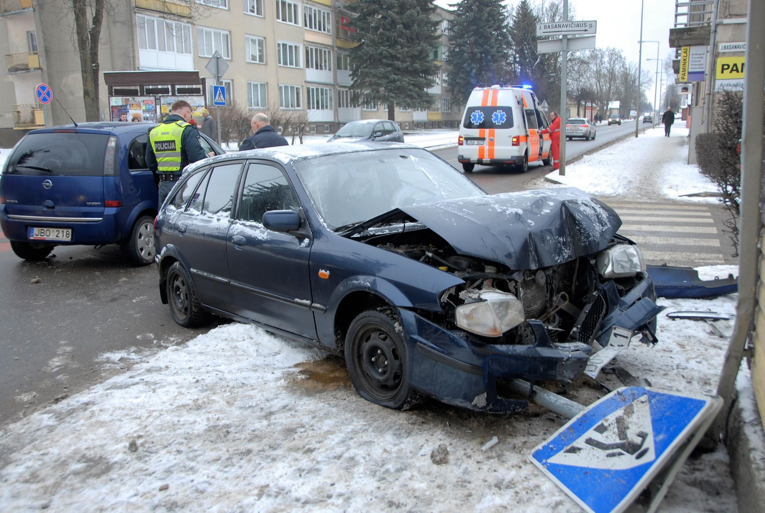 Ukmergėje susidūrė automobiliai /