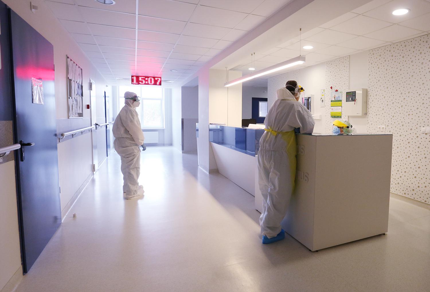 Ukmergės ligoninėje – vis daugiau „kovidinių“ pacientų / Dėl to