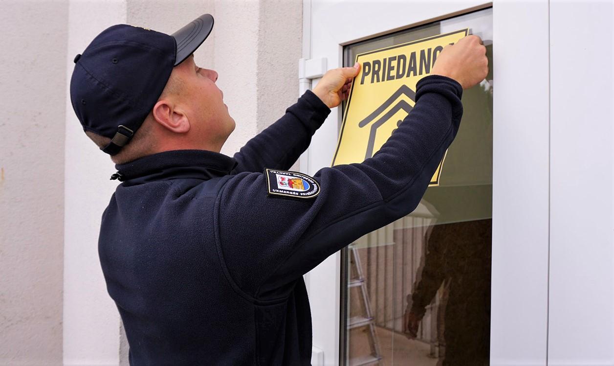 Ukmergės priedangose sutilptų 600 žmonių / Daivos Zimblienės nuotr. Ženklu „Priedanga“ Ukmergės mieste ir rajone pažymėti 5 pastatai.