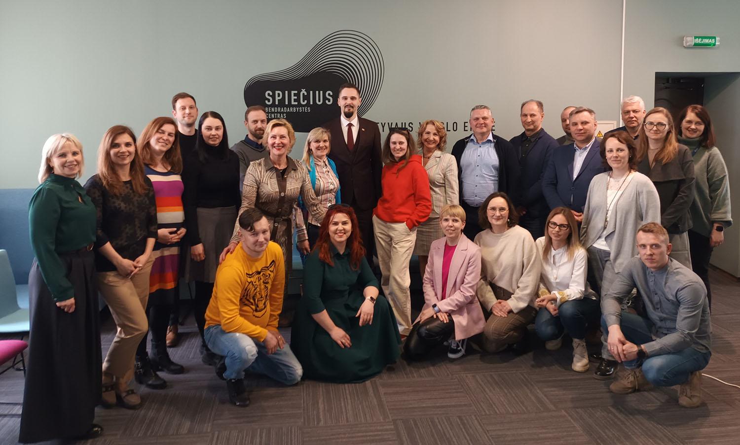 Ukmergės „Spiečiuje“ startavo mentorystės programa / Organizatorių nuotr. Mentorystės programos dalyviai.