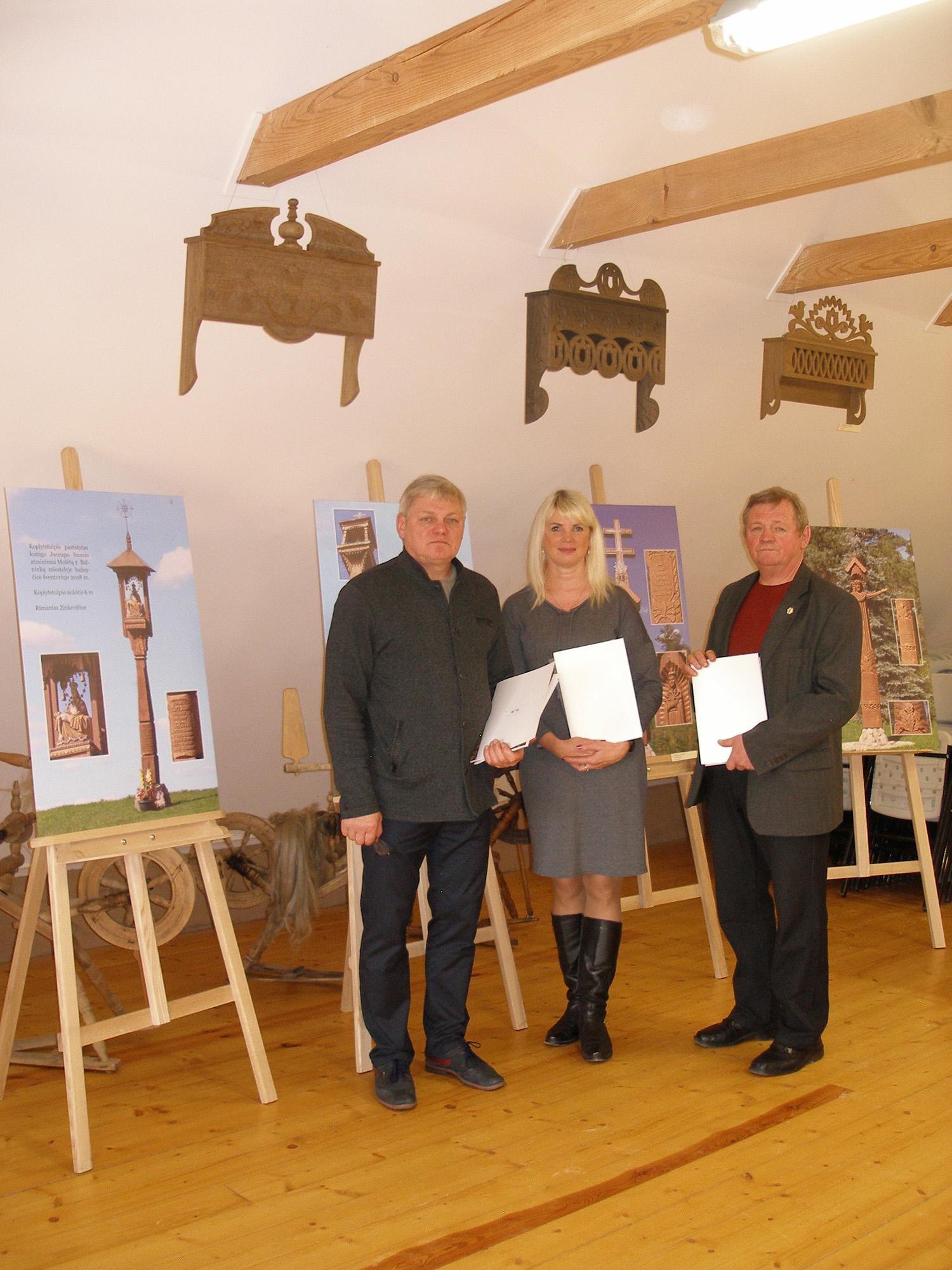 Ukmergės tautodailininkai – tarp finalininkų / Stanislovas Zinkevičius