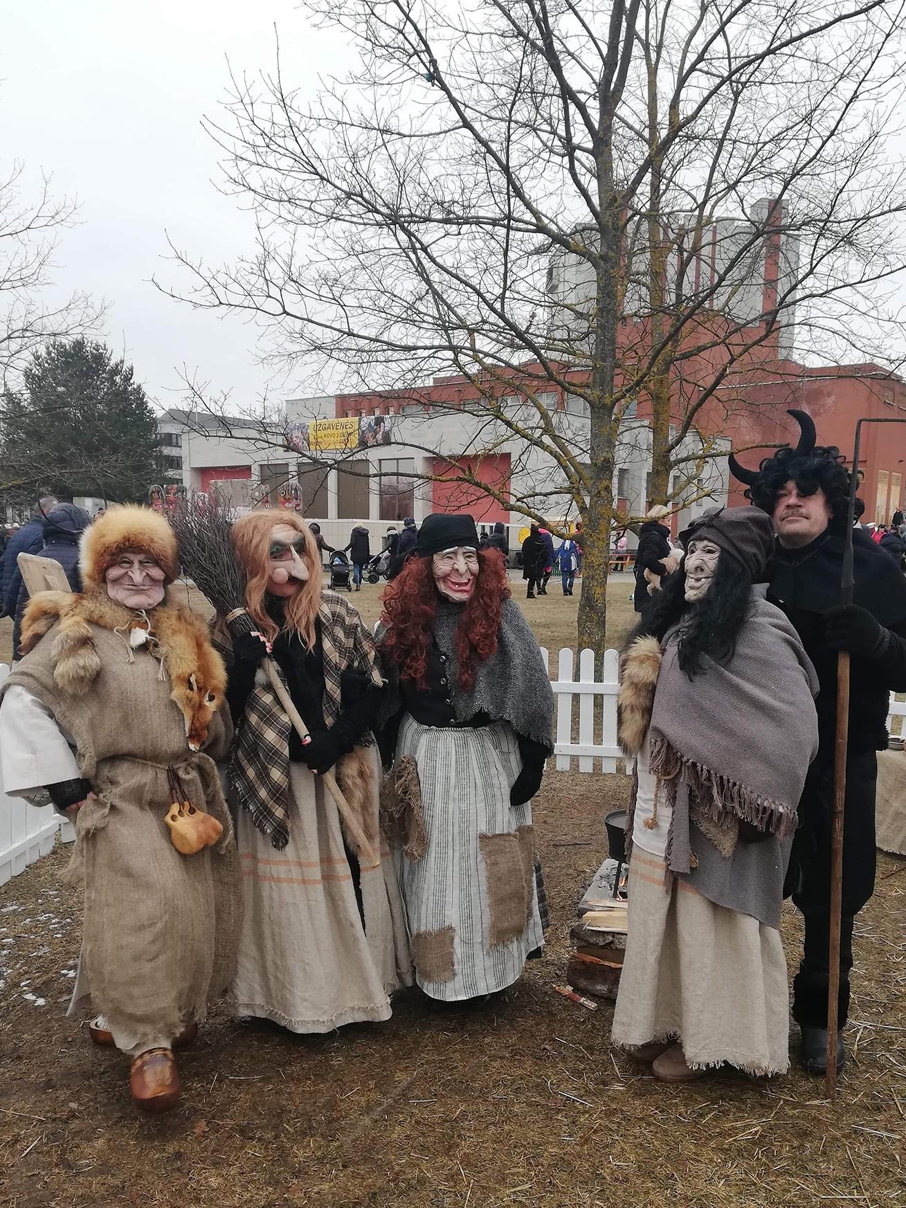 Užgavėnes šventė svečiuose / Valų mėgėjų teatro