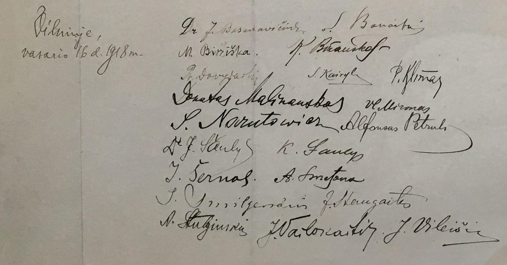 Vasario 16-osios nutarimo faksimilę galima pamatyti ir Ukmergėje /