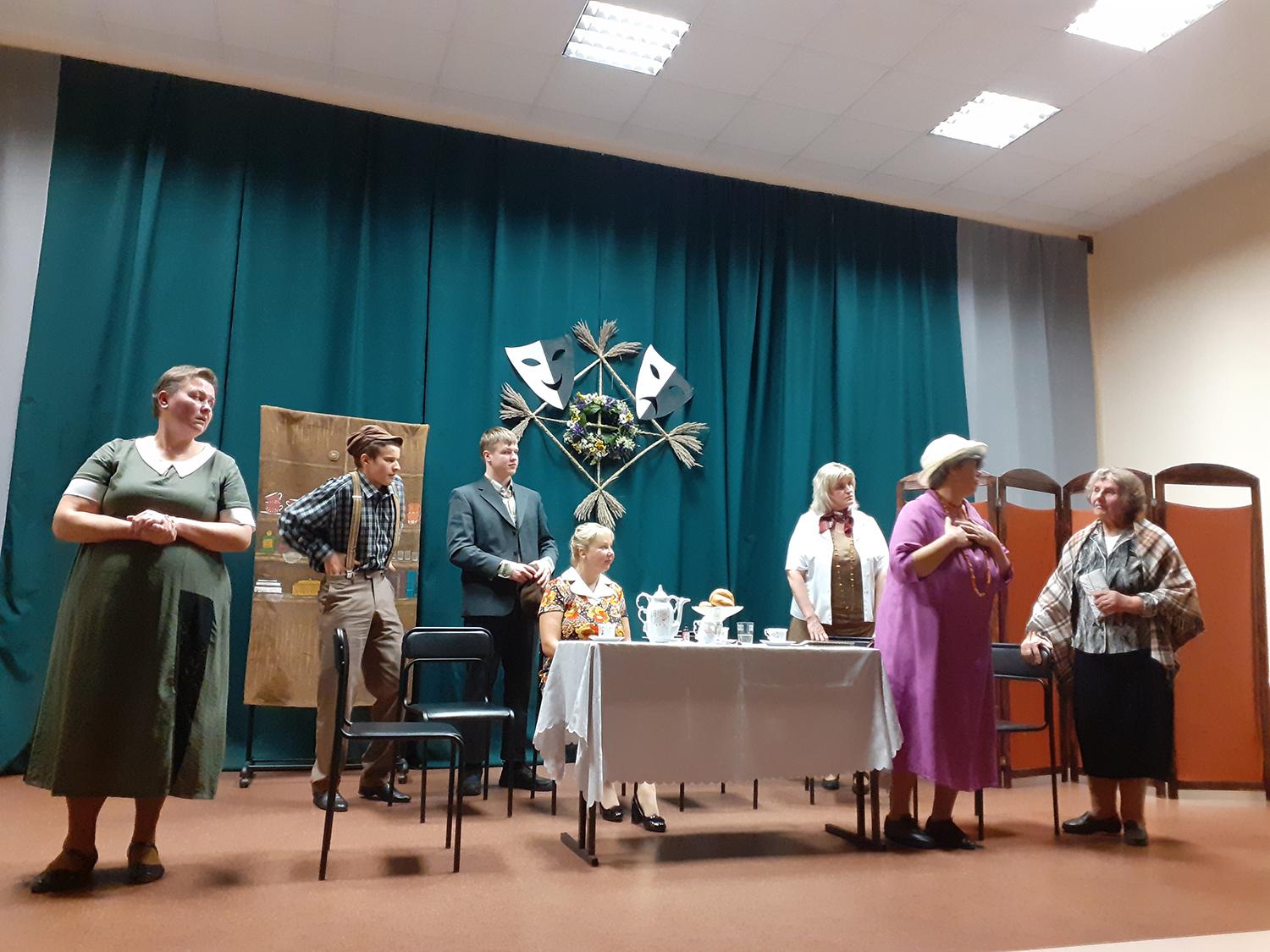 Vepriuose vyko teatrų šventė / Rasos Šimonienės nuotr. Teatro šventės dalyviai.