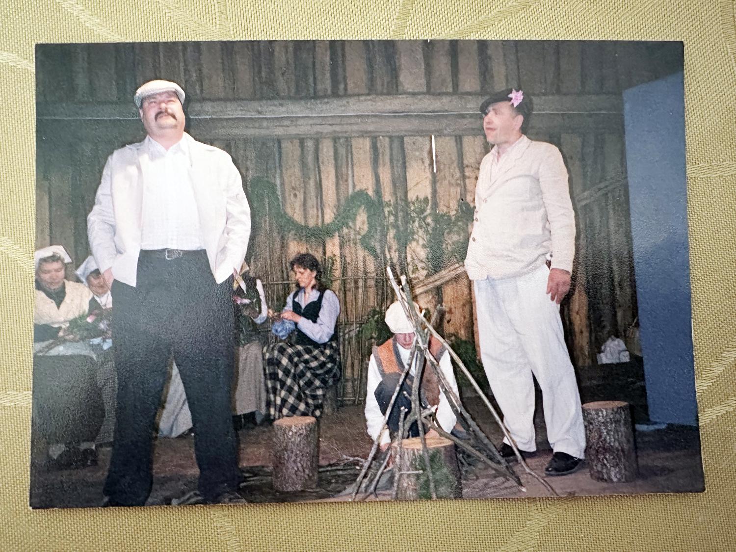 Vidiškiečių prisiminimai apie teatro pastatymus /