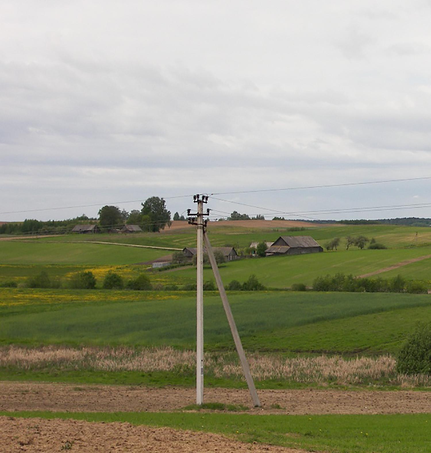 Žemės savininkams – kompensacijos už stulpus / Mokamos kompensacijos už elektros stulpus.