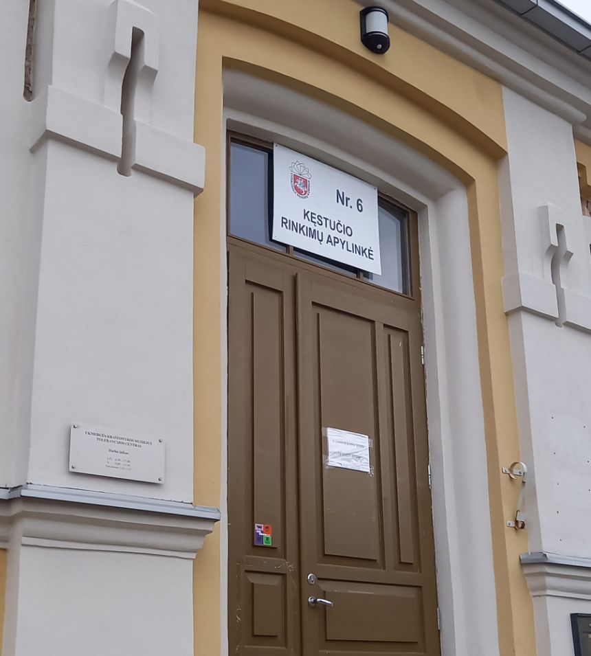 Vyriausioji rinkimų komisija dabar – viena iš didžiausių darbdavių