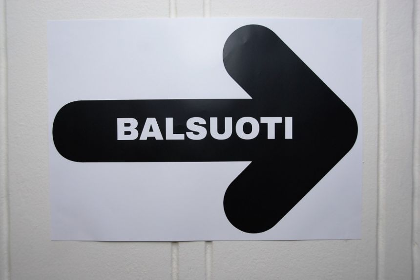 Nustatė vietas, kur kabins politinę reklamą