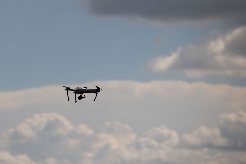 Ekspertai apie regiono valstybių planus kurti „dronų sieną“: su Rusija besiribojančių NATO šalių gynyba turi būti stiprinama