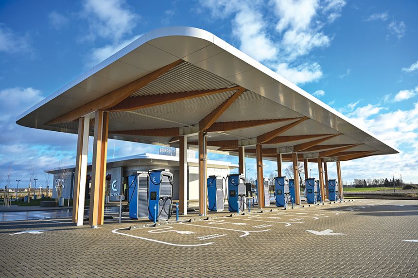 Žalioji ateitis: atsinaujinančios energijos investicijų galia ekologinės ekonomikos formavime