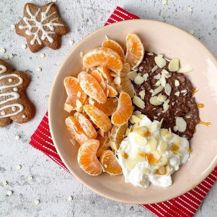 Šokoladinė avižinė košė su mandarinais