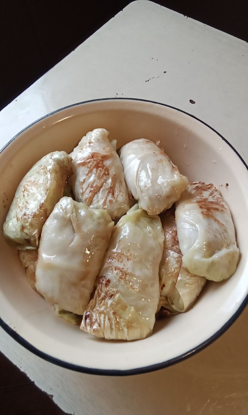 Balandėliai iš šviežių kopūstų, su mėsa