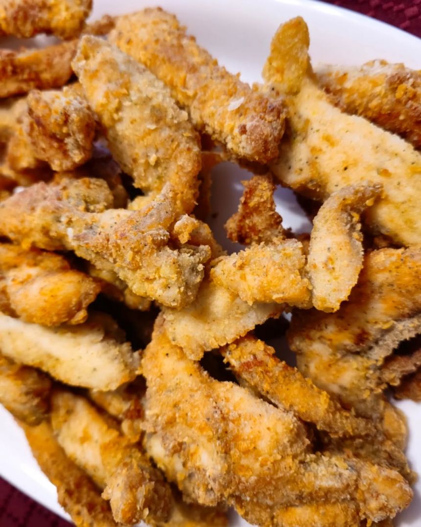 Traškios vištienos juostelės karšto oro gruzdintuvėje